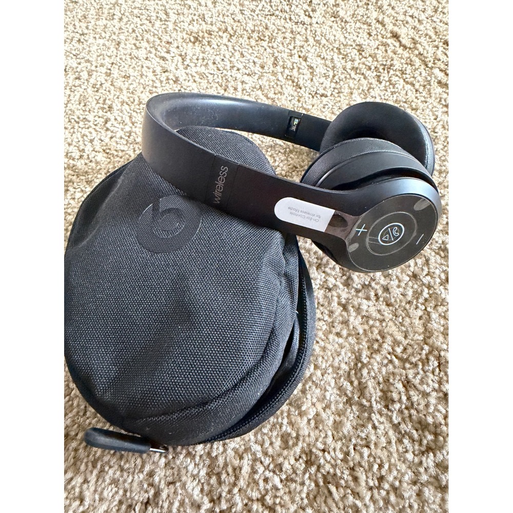 Beats Solo3 Wireless On-Ear Headphones Matte Black with Carrying Case Solo 3